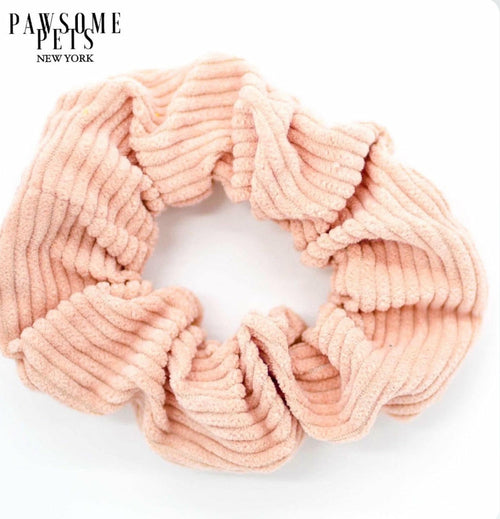 Solea Soft Pink Scrunchie